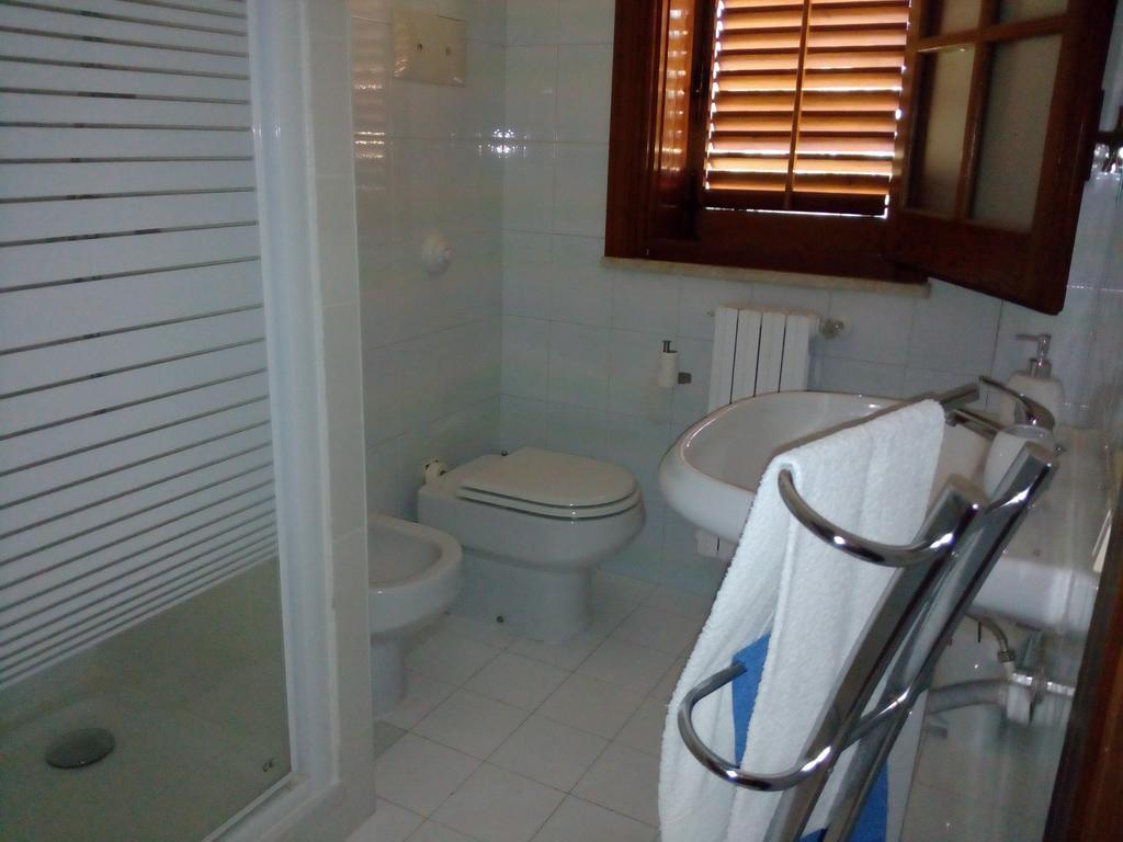 B&B Eleonora Palermo Bagian luar foto